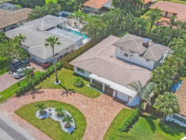 Pompano Beach Vacation Home Seven Bedroom