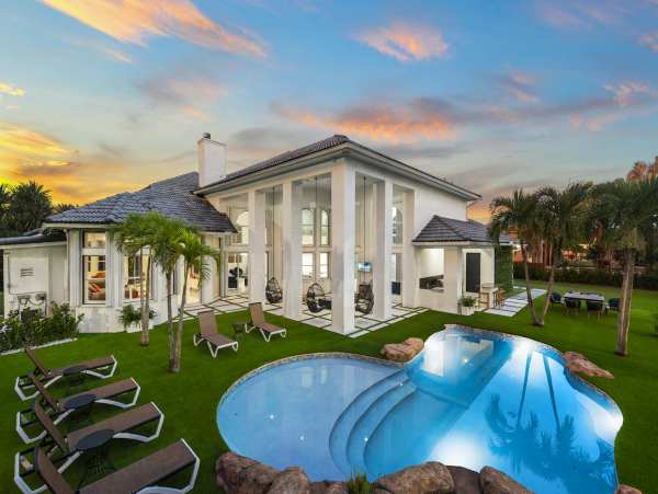 Luxury 7 Bedroom Estate with Resort Style Amenities