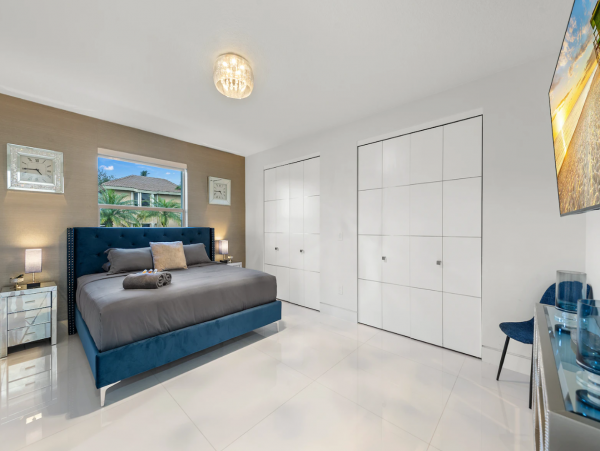 Luxury 7 Bedroom Estate with Resort Style Amenities