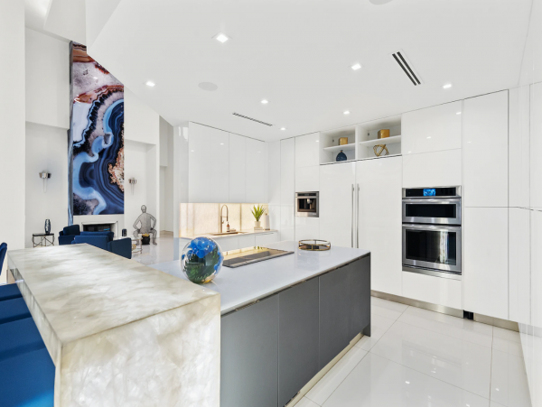 Luxury 7 Bedroom Estate with Resort Style Amenities