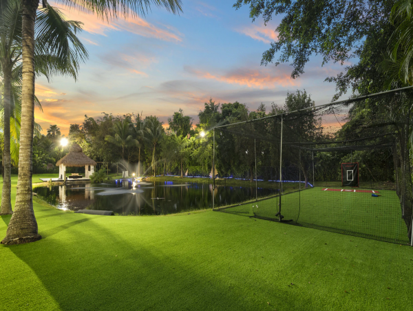 Luxury 7 Bedroom Estate with Resort Style Amenities