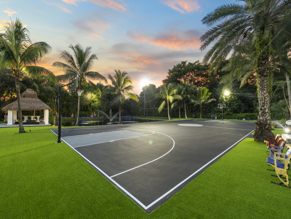 Luxury 7 Bedroom Estate with Resort Style Amenities