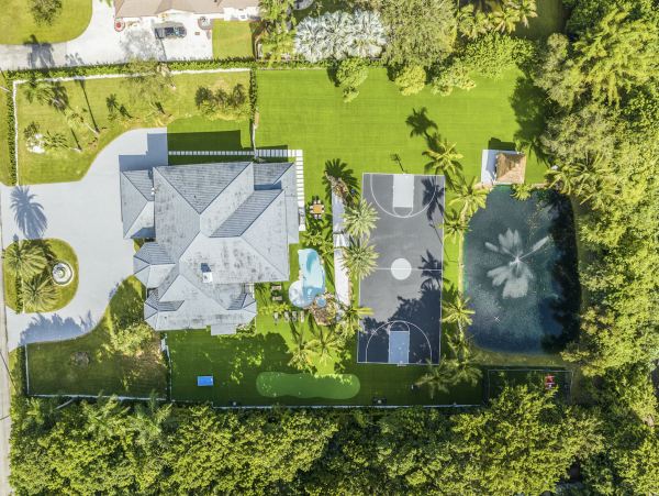 Luxury 7 Bedroom Estate with Resort Style Amenities