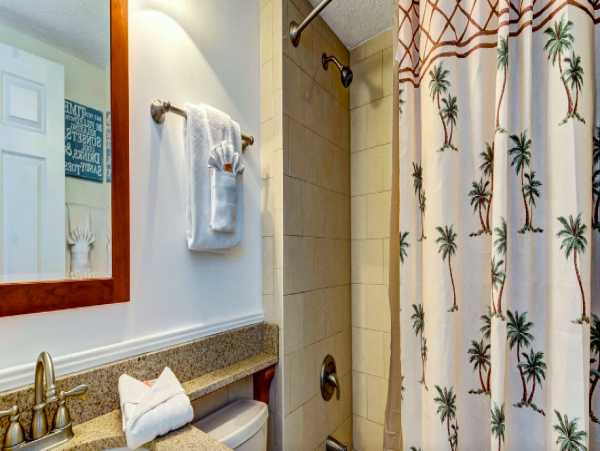 Three Bedroom 2 Bathroom Villa with Ocean views