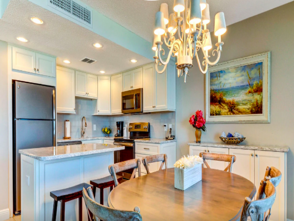 Three Bedroom 2 Bathroom Villa with Ocean views