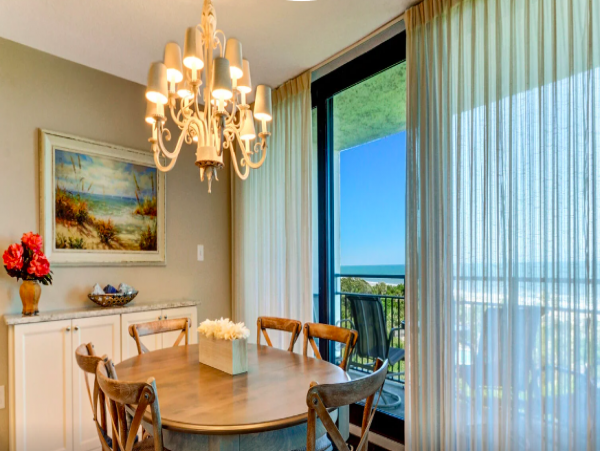 Three Bedroom 2 Bathroom Villa with Ocean views