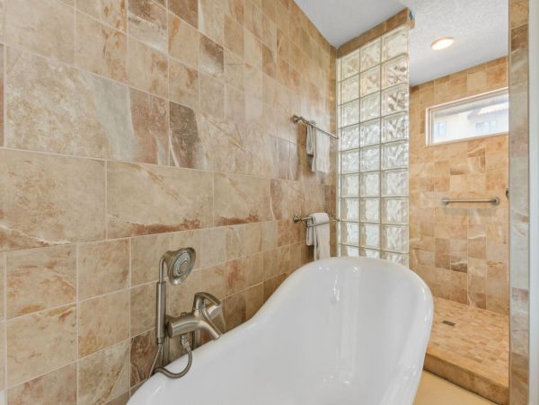 Luxury Amelia Island Beachfront Vacation Rental  4-Bedroom Oceanfront Condo
