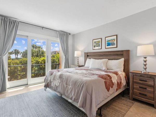 Luxury Amelia Island Beachfront Vacation Rental  4-Bedroom Oceanfront Condo