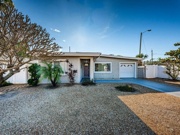 Charming St. Pete Beach Vacation Home Sleeps 4 Guests