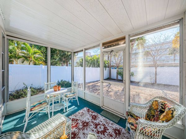 Charming St. Pete Beach Vacation Home Sleeps 4 Guests
