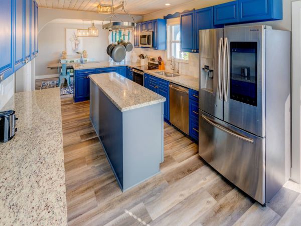 Canalfront Vacation Pool Home in Marathon Sleeps 14 Guests