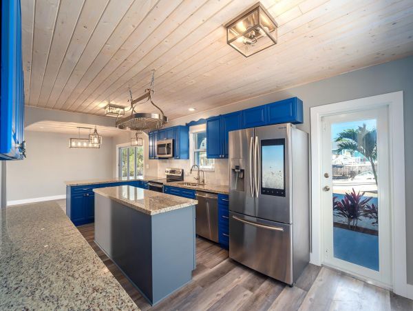 Canalfront Vacation Pool Home in Marathon Sleeps 14 Guests