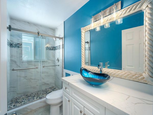 Canalfront Vacation Pool Home in Marathon Sleeps 14 Guests