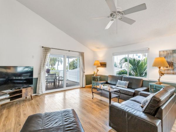 Indian Rocks Vacation Condo Three Bedroom On Beach