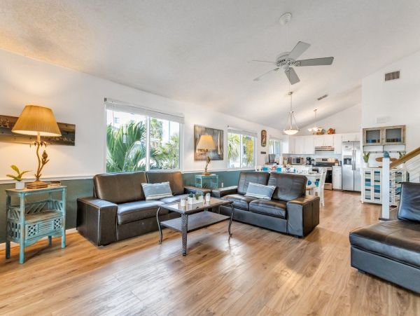 Indian Rocks Vacation Condo Three Bedroom On Beach
