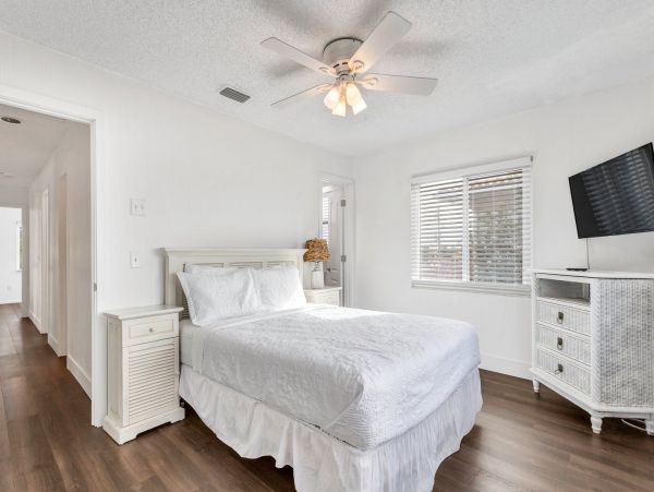 Indian Rocks Vacation Condo Three Bedroom On Beach