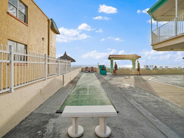 North Redington Beach Studio Located on the Beach