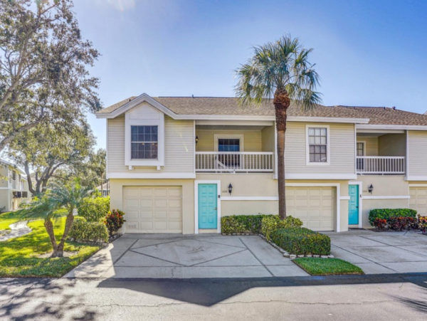 Lovely 2 Bedroom Condo in Treasure Island