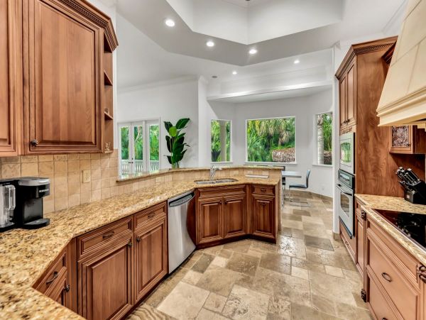 Siesta Key Vacation Home Five Bedroom Walk to Beach