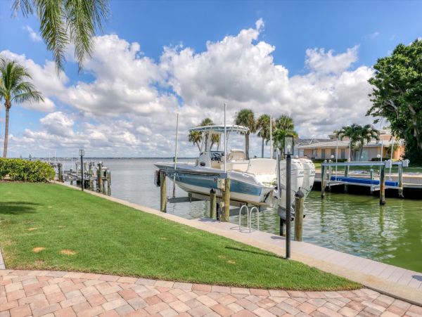 Longboat Key Bayfront Vacation Rental  Sarasota Luxury Waterfront Home with Pool
