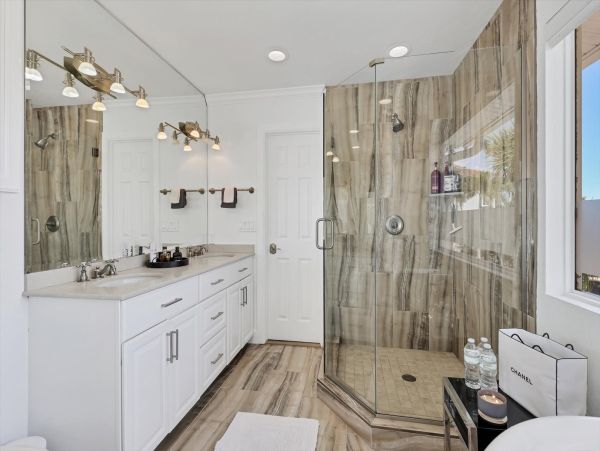 Longboat Key Bayfront Vacation Rental  Sarasota Luxury Waterfront Home with Pool