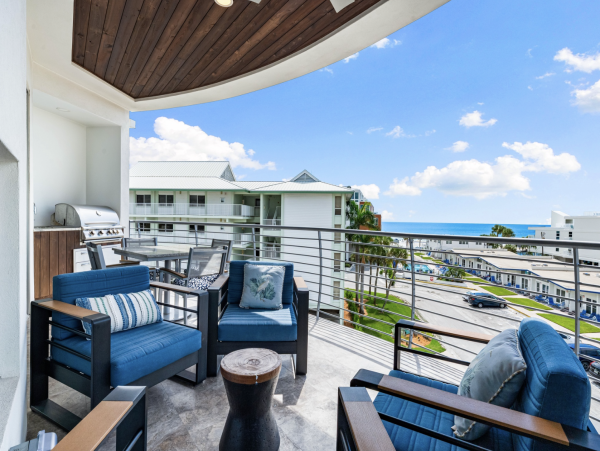 Siesta Key Luxurious Vacation Rental - Private Beach Access