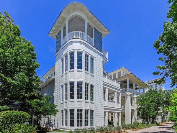 Three Min Walk to Seaside Beach Luxury