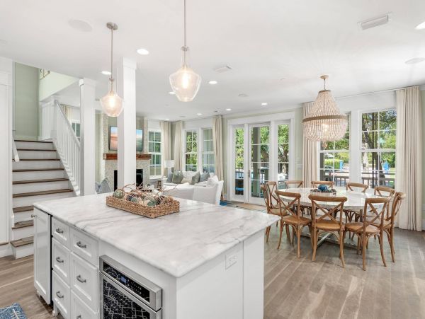 Gorgeous 7 Bedroom Home Sleeps 16 Guests