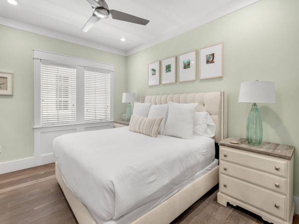 Gorgeous 7 Bedroom Home Sleeps 16 Guests