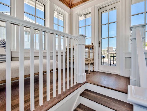 Gorgeous 7 Bedroom Home Sleeps 16 Guests
