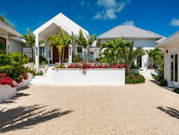 Contemporary 7 Bedroom Villa with Full Ocean Views