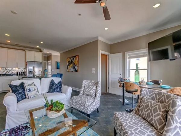Navarre Lovely Vacation Home Away from Home