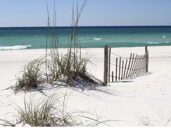 Navarre Lovely Vacation Home Away from Home