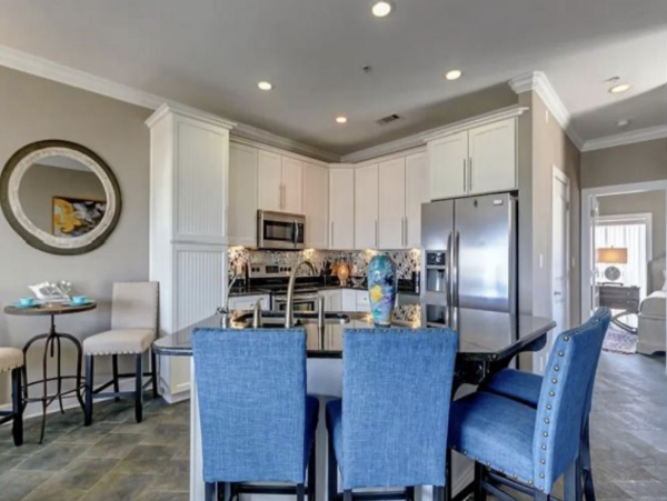 Navarre Lovely Vacation Home Away from Home