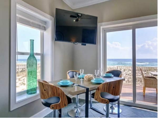 Navarre Lovely Vacation Home Away from Home