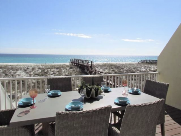 Navarre Lovely Vacation Home Away from Home