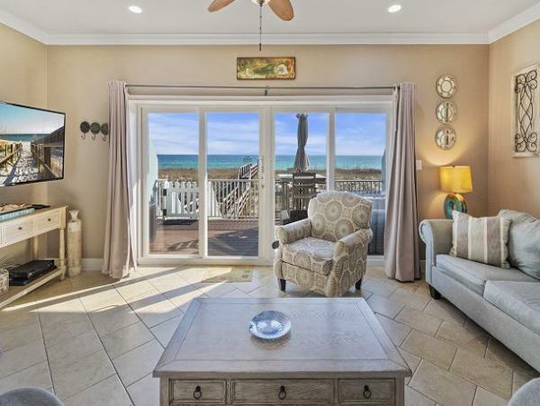 Four Bedroom Townhouse Directly on the Beach with Ocean views from each room