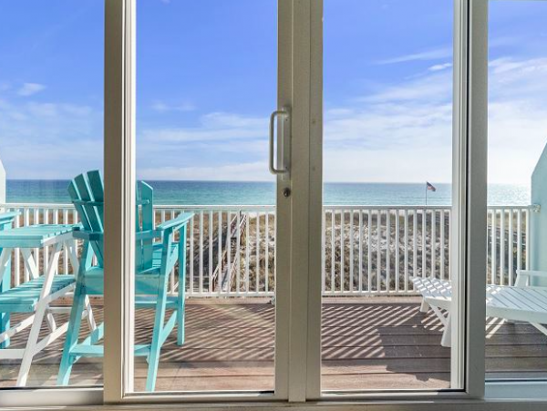 Four Bedroom Townhouse Directly on the Beach with Ocean views from each room