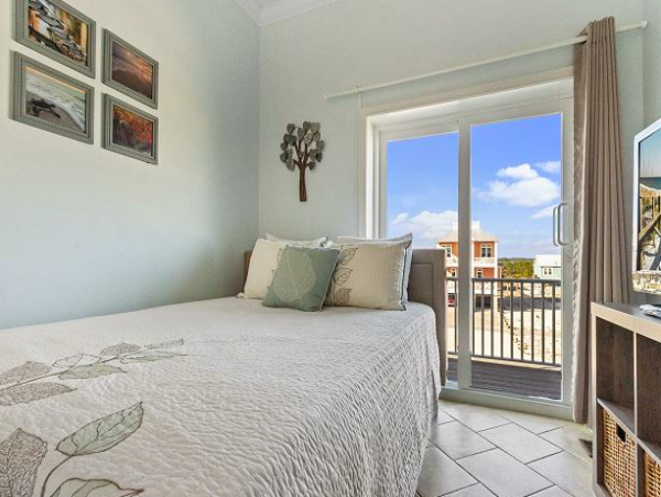 Four Bedroom Townhouse Directly on the Beach with Ocean views from each room