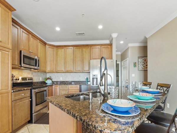 Four Bedroom Townhouse Directly on the Beach with Ocean views from each room