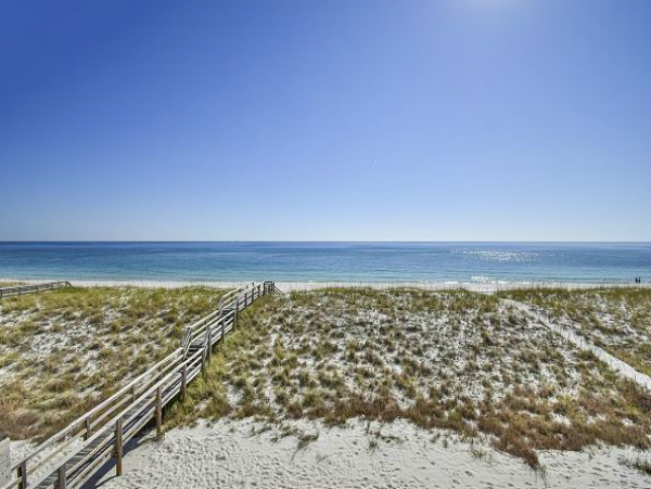Four Bedroom- 3 bathroom Gulf front Home in Navarre