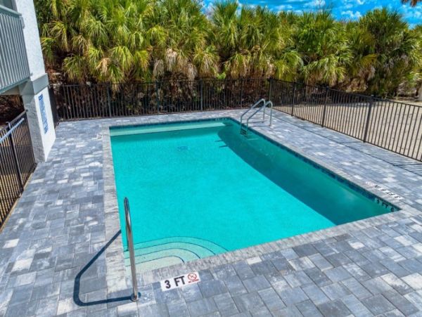 Beachfront Three Bedroom Condo Sleeps Eight Guests