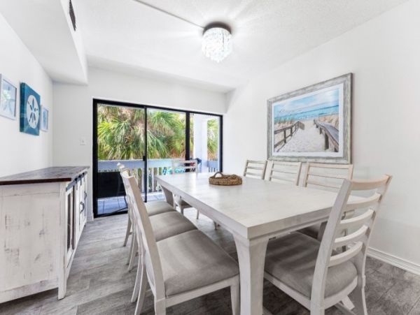 Beachfront Three Bedroom Condo Sleeps Eight Guests