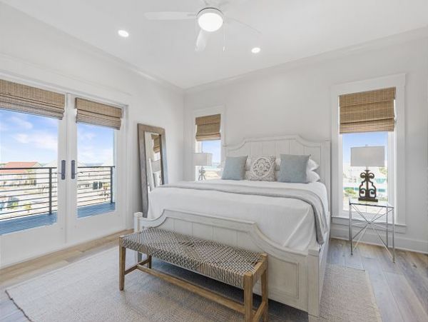 Navarre Vacation Home Gulf Views Sleeps 12 Guests