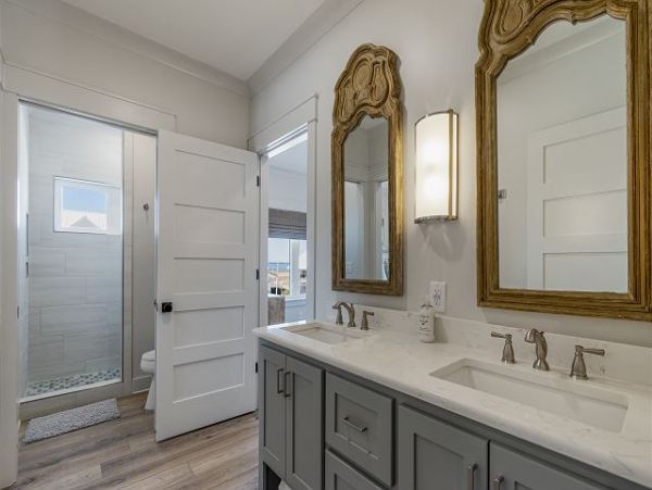 Navarre Vacation Home Gulf Views Sleeps 12 Guests