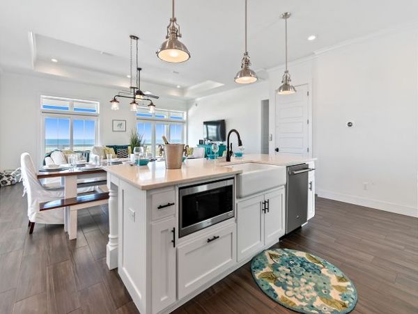 Fabulous Five Bedroom Vacation Rental in Navarre