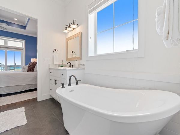 Fabulous Five Bedroom Vacation Rental in Navarre