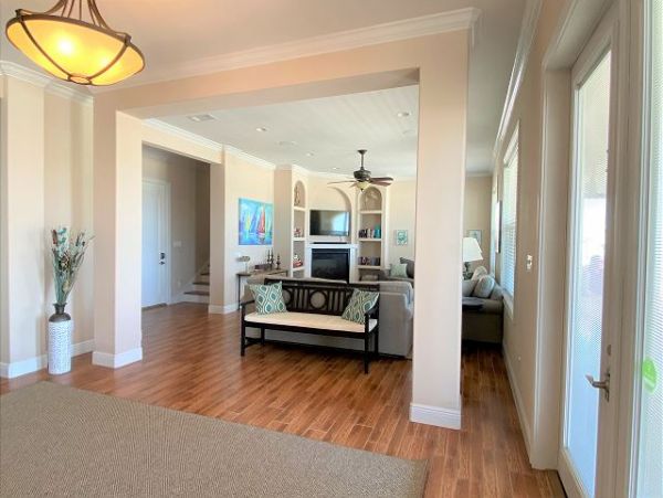 Navarre Vacation Home With Four Bedrooms & Gulf Views