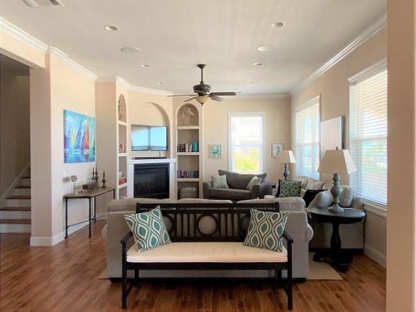 Navarre Vacation Home With Four Bedrooms & Gulf Views