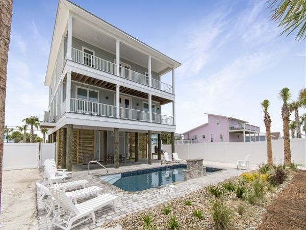 Navarre Beachfront with Private Pool